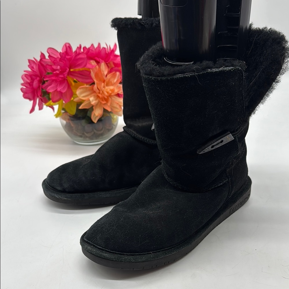 BearPaw Black Suede Shearling Warm Winter Boots Size 9 WRB9047F